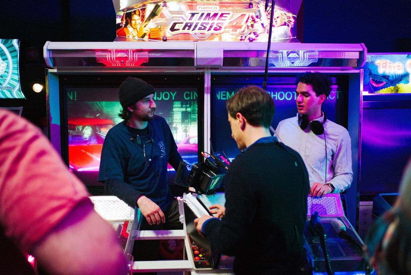 Josh and Ben Safdie on the set of Good Time