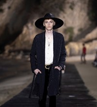 SAINT LAURENT_MEN_SS20_RUNWAY_06_HR