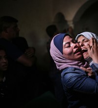 Mustafa Hassona Palestine protester iconic viral Gaza