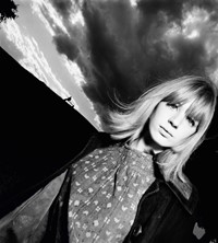 Marianne Faithful 1964 © David Bailey. Courtesy Ga