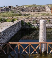 Antony Gormley SIGHT on the Island of Delos