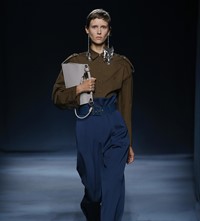 GIVENCHY_SS19_LOOK_2