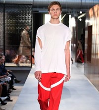 Burberry S/S19 SS19 Riccardo Tisci debut first show