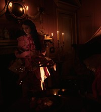 Dilara Findikoglu Spring 2019 Dennis Severs House Darkness