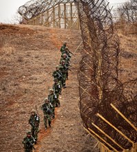 DMZ: Demilitarized Zone of Korea Park Jongwoo