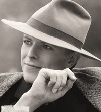 David Bowie Terry O’Neill portrait fashion style 1970s 70s
