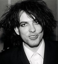Robert_Smith_1984_2_Ph_Richard_Bellia