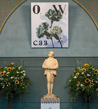3. Oscar Wilde Temple by McDermott &amp; McGough, Stud