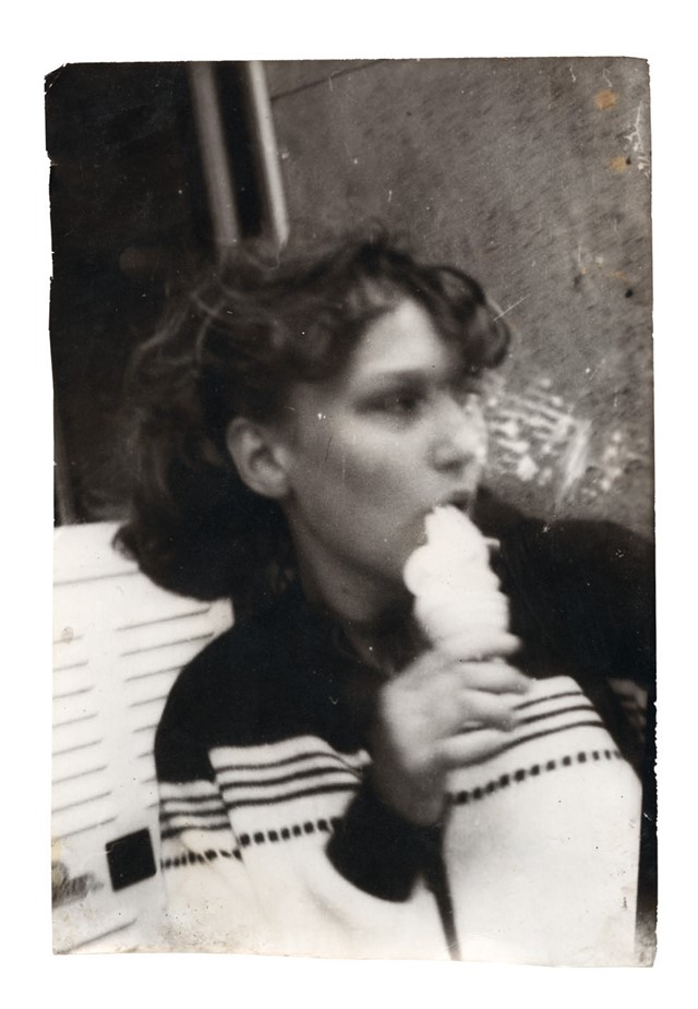 Miroslav Tichý photographer images unsuspecting women