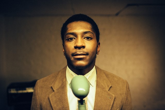 dandy in studio