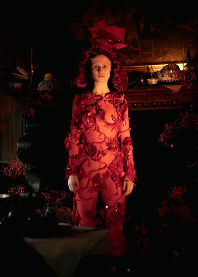 Dilara Findikoglu Spring 2019 Dennis Severs House Darkness