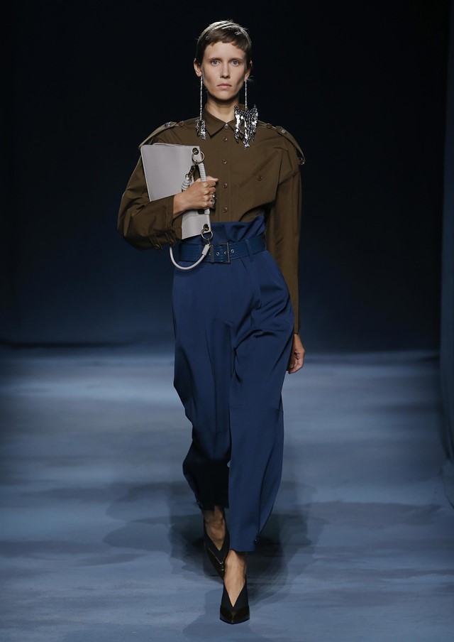 GIVENCHY_SS19_LOOK_2