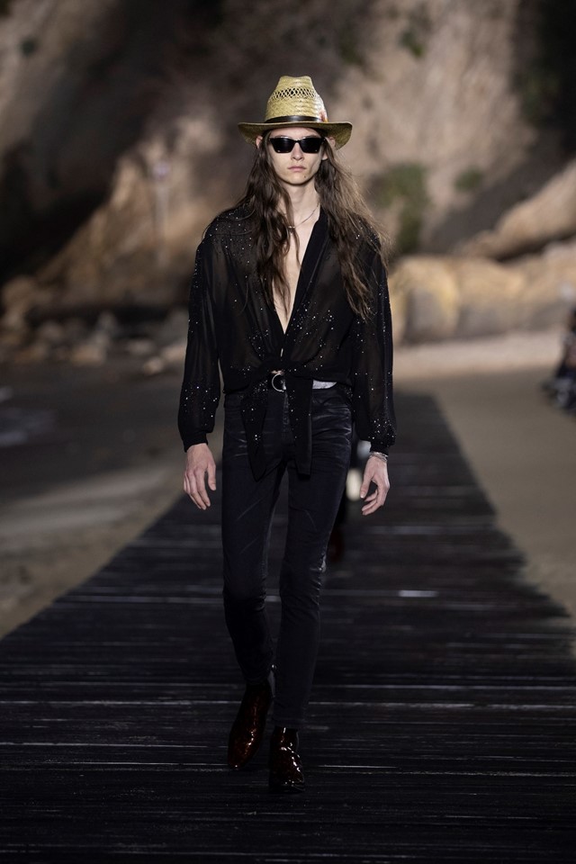 SAINT LAURENT_MEN_SS20_RUNWAY_03_HR