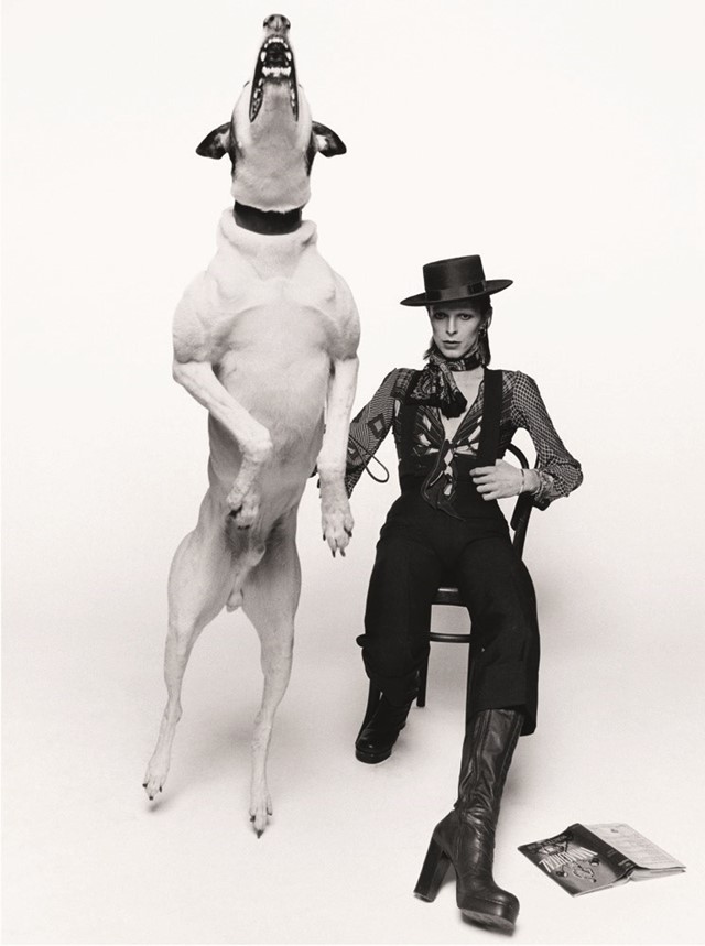 David Bowie Terry O’Neill portrait fashion style 1970s 70s