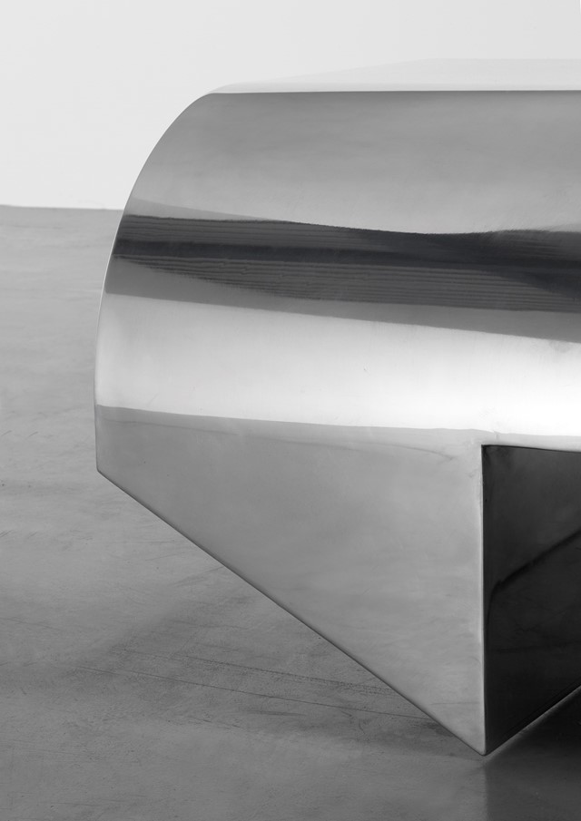 OWENS_Single Prong Bench Aluminium_04