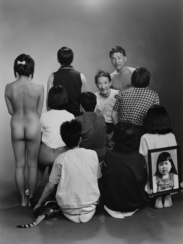 5.-Masahisa-Fukase,-Upper-row,-from-left-to-right-
