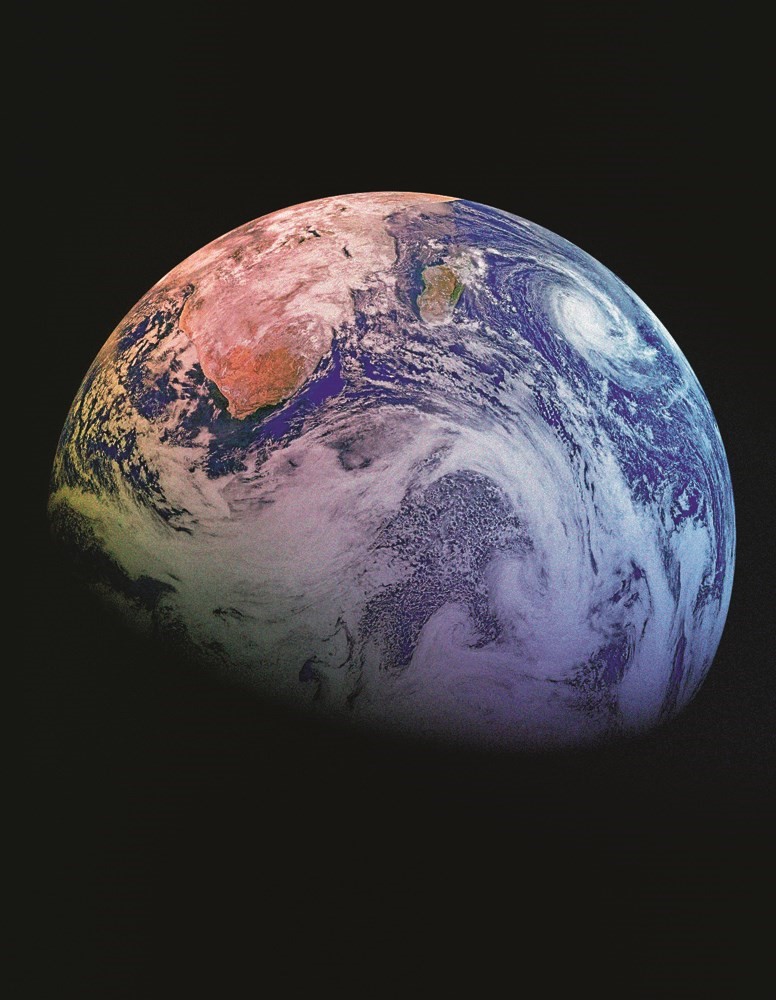 a-sky-view-of-earth-from-suomi_cmyk_01