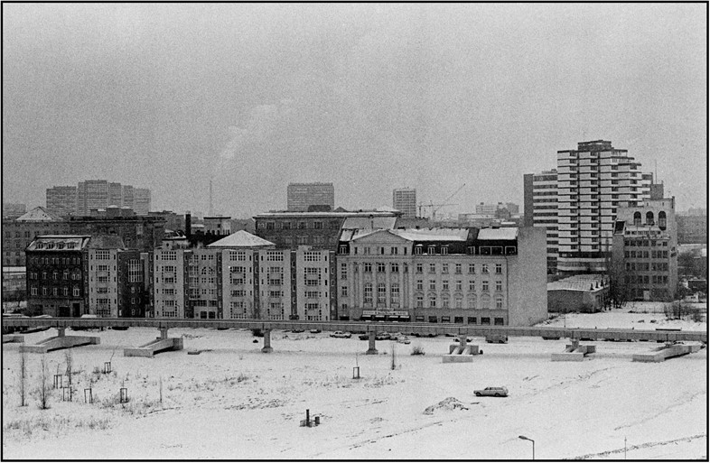 HPIC399-HI_Snowy-Berlin-Hansa_Michael-Jödicke