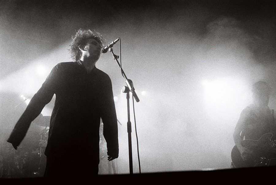 Robert Smith, The CURE, London 1992 - Richard Bell
