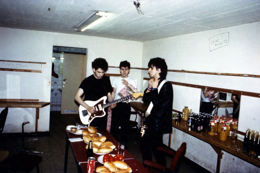 The_Cure_Mai_1981_Ph_Richard_Bellia ©